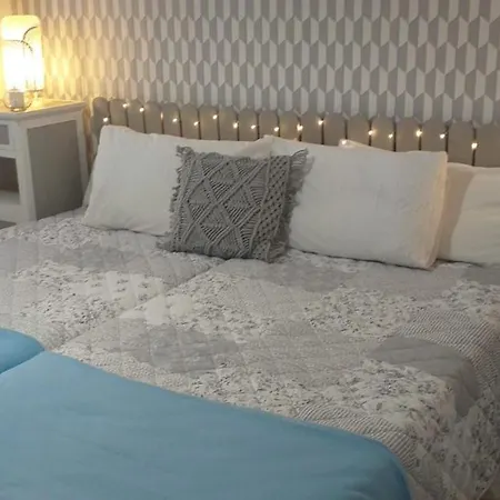 Victoria House Rivera *